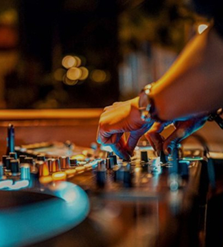 DJ-sety a události